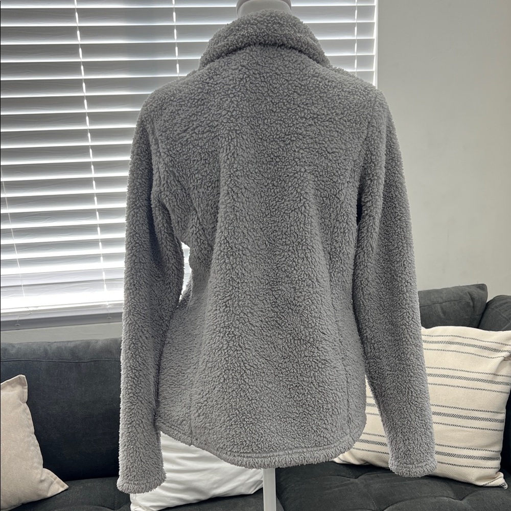 Patagonia Women's Gray Quarter-Zip Fleece - Picture 5 of 13